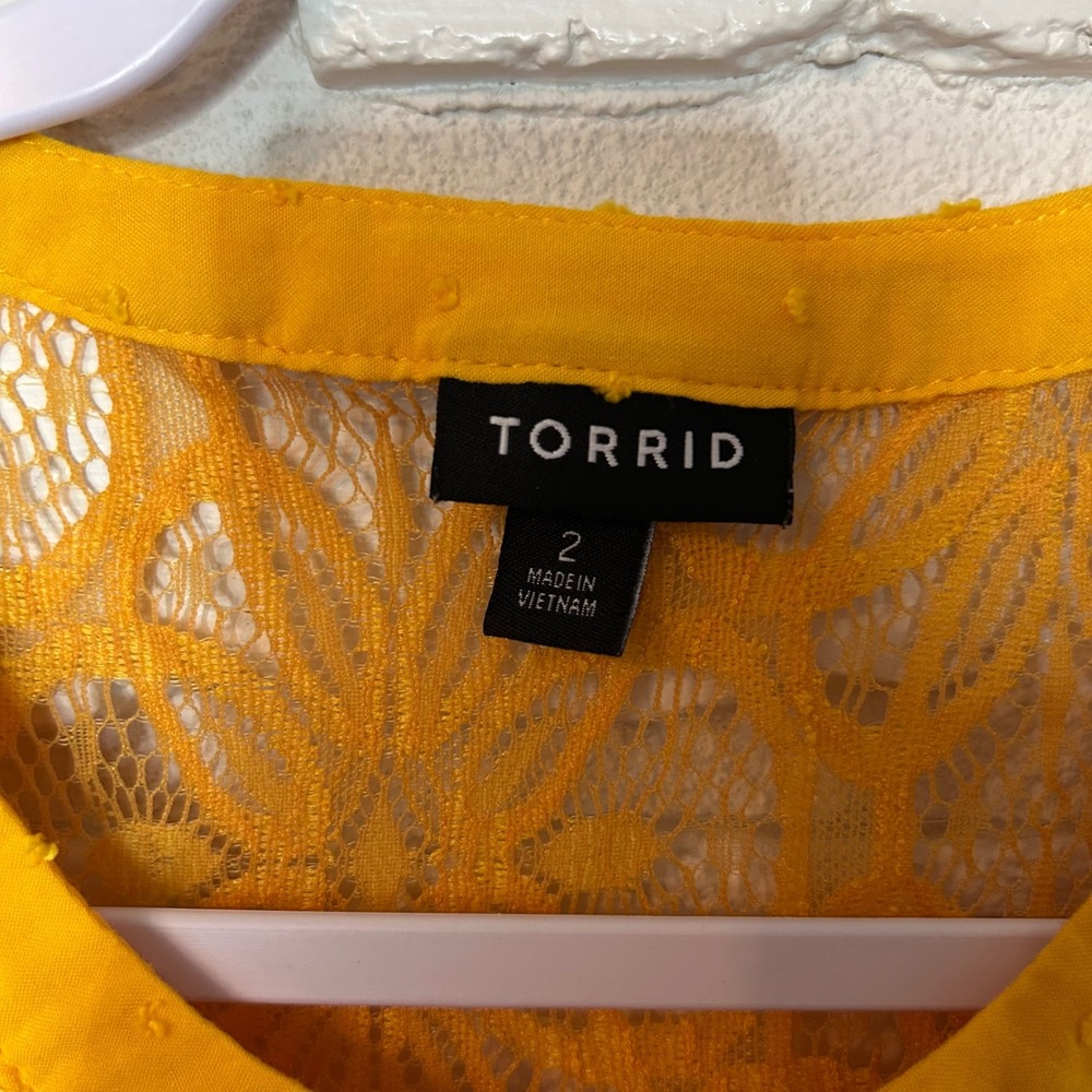 Torrid Size 2 Sunshine Yellow Lace‎ Flowy Tank Top Women's Size 2X - Picture 3 of 6